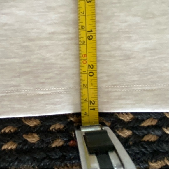 NWT Express Women’s Size XL Cream Colored Long Sleeved Shirt - Picture 7 of 8